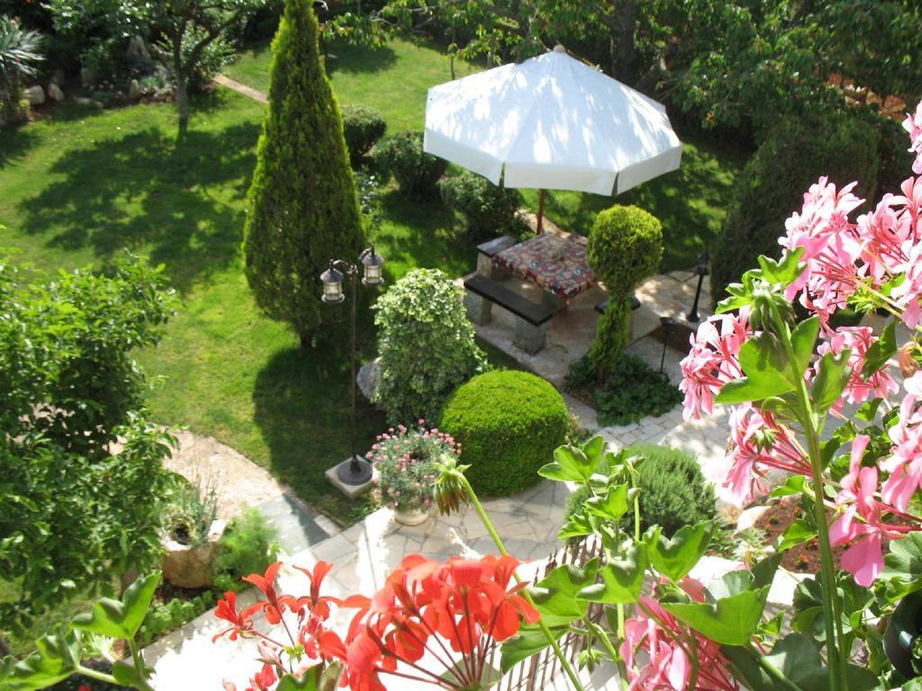פורץ Apartmani Villa Otilija מראה חיצוני תמונה