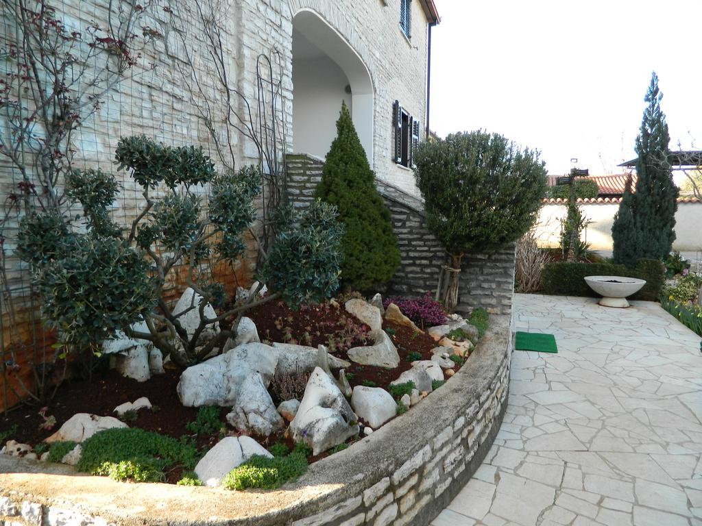 פורץ Apartmani Villa Otilija מראה חיצוני תמונה