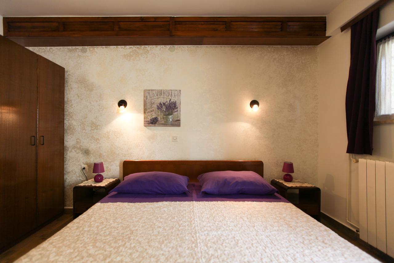 פורץ Apartmani Villa Otilija מראה חיצוני תמונה