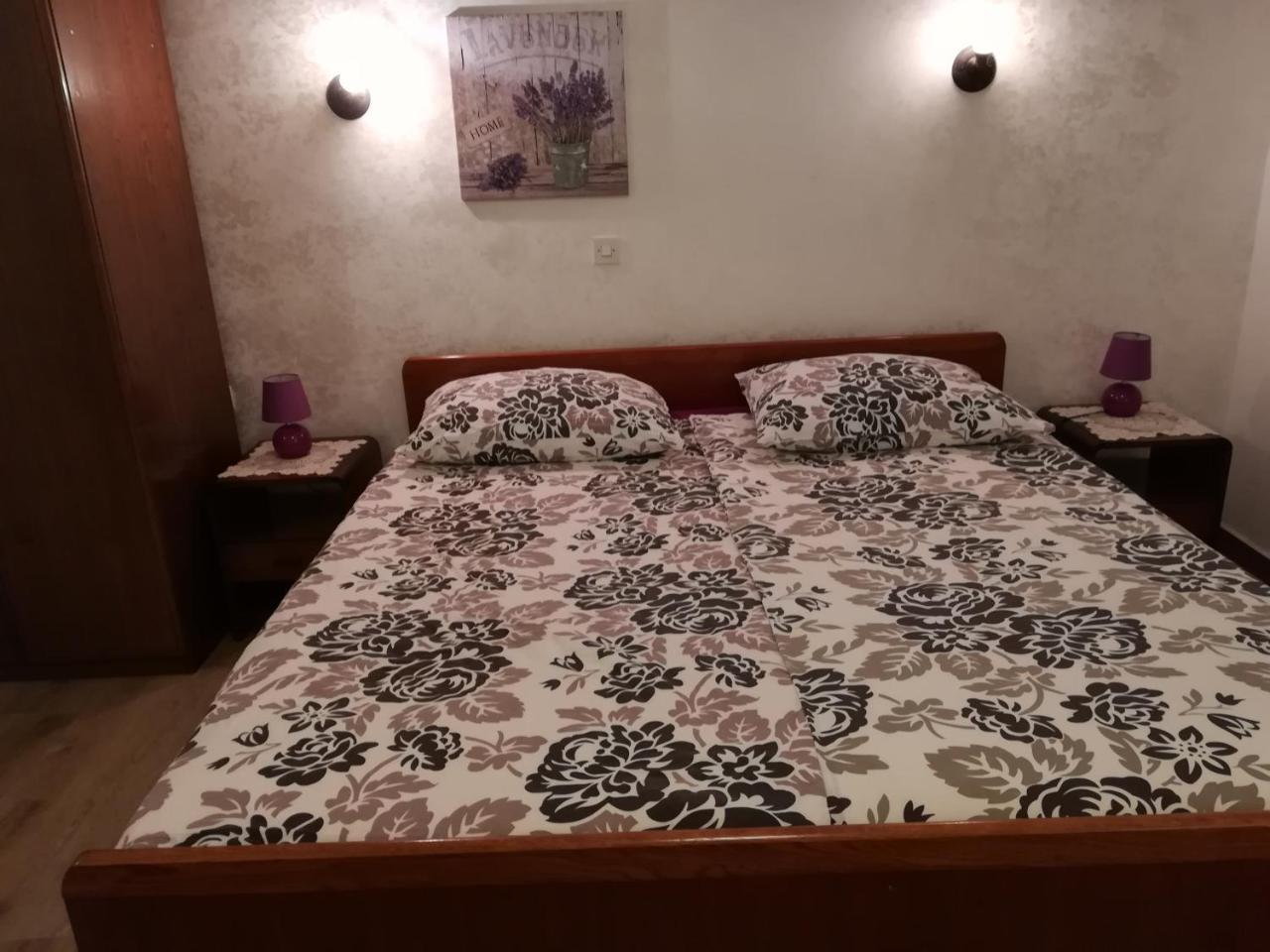 פורץ Apartmani Villa Otilija מראה חיצוני תמונה
